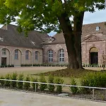 Les Haras By Collection