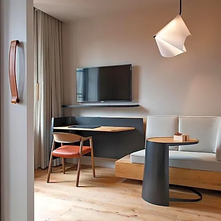Hotel Les Haras By Collection 4*