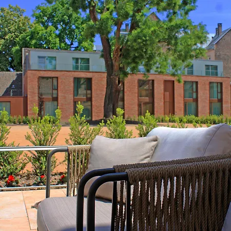 Les Haras فندق 4*