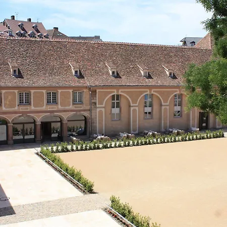 Les Haras מלון